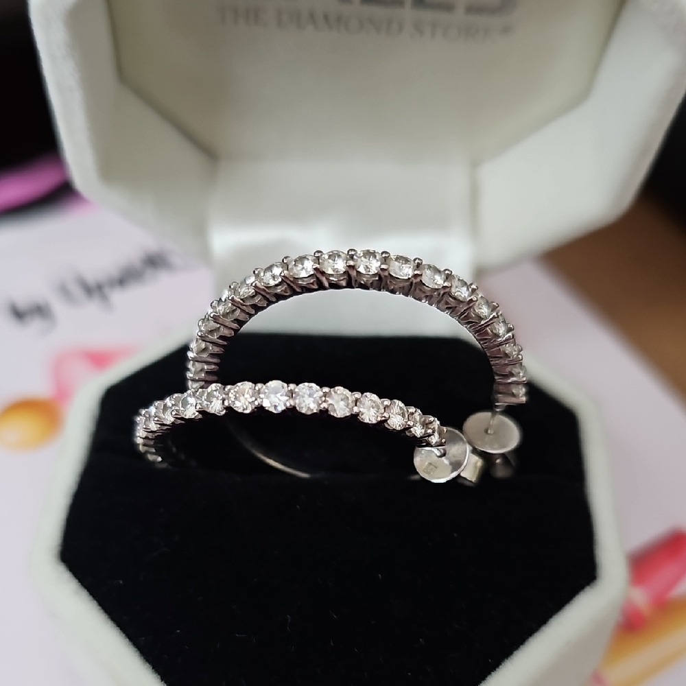 Elegant stamped 585/14k,MOISSANITE Diamond Hoop Earrings,18 STONES SET IN EACH